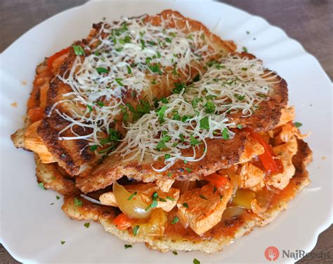 fajitas s kuracím mäsom a zeleninou