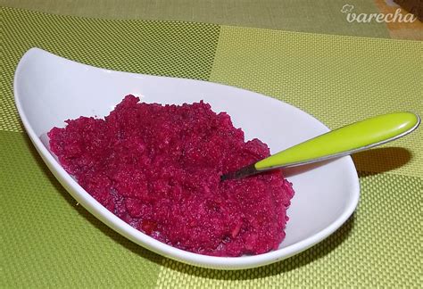 Ilustrácia detského pyré z cvikly