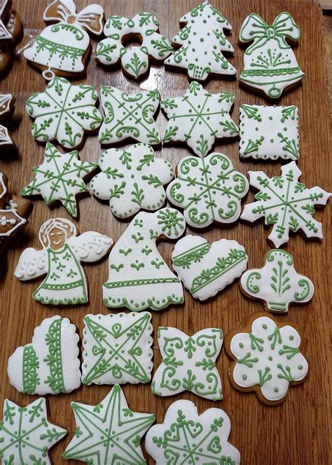 Vykrajované medovníky rôznych tvarov