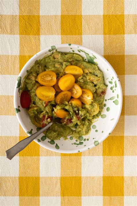 Ingrediencie na guacamole