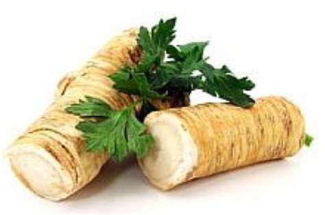 Čerstvý chren a strúhadlo