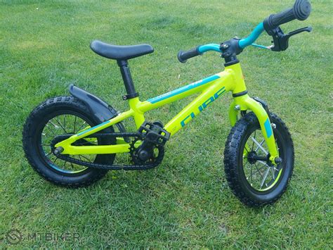 Infografika porovnávajúca detské bicykle