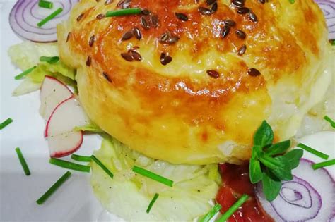 hermelín v lístkovom ceste zabalený