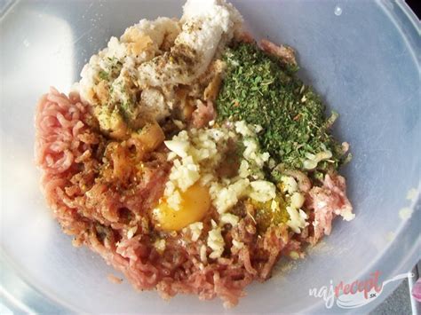 Príprava mäsových guľôk