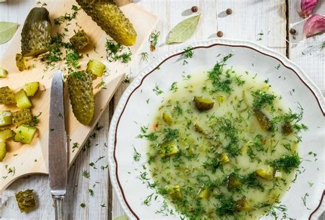 Suroviny na bielu omáčku z kyslých uhoriek