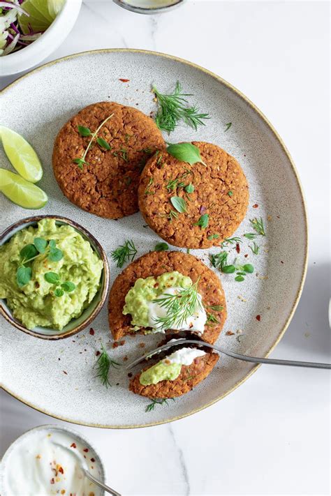 Hotové vegánske fašírky z batatov a cíceru