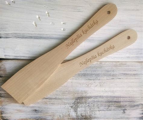 drevené varešky rôznych tvarov