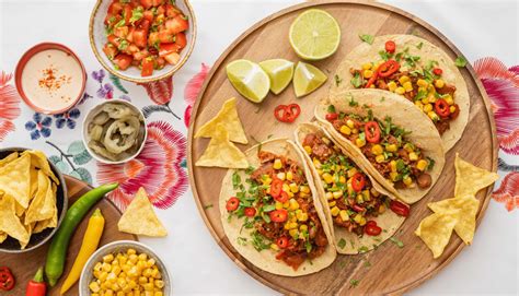 Rozložené suroviny na prípravu lososových tacos