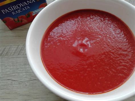 Redukcia paradajkového pretlaku na sporáku