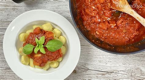 Hotová hustá paradajková omáčka