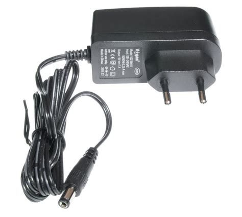 Sieťový napájací adaptér k elektrickej odsávačke