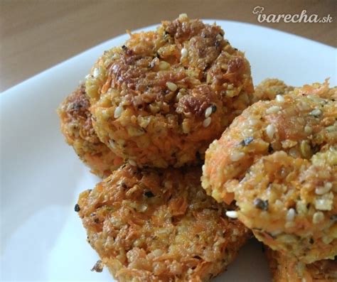 Mrkvové fašírky so zázvorom a šalátom