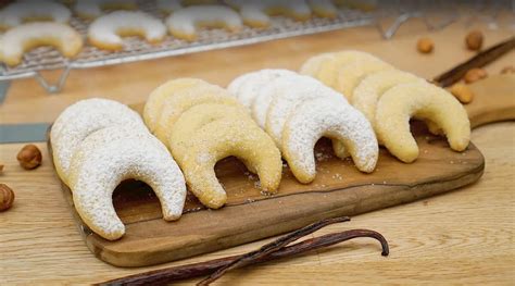 Ingrediencie na viedenské vanilkové rožky