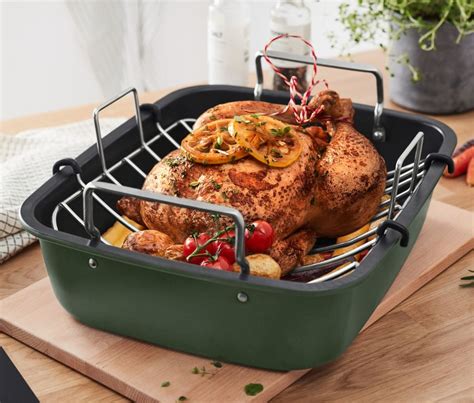 Pekáč s husou v rúre