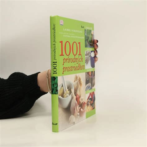 Ilustrácia brusníc a D-manózy ako prírodných prostriedkov