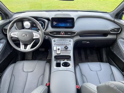 Interiér Hyundai Santa Fe s ovládaním svetiel