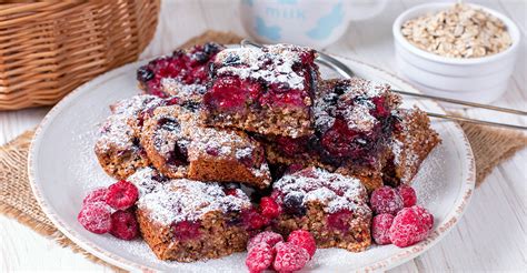 Misku s ovsenými vločkami a ovocím