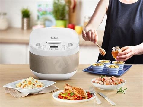 Infografika porovnávajúca multifunkčný hrniec s klasickým varením