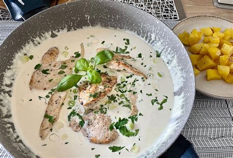 Kuracie prsia v smotanovej syrovej omáčke