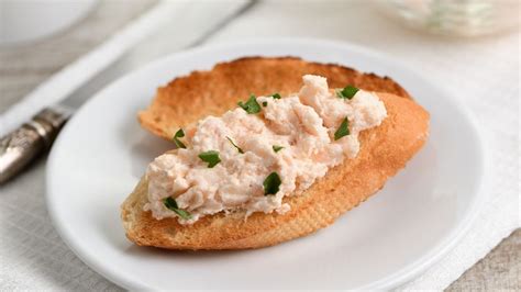 Čerstvé suroviny na prípravu salámovej nátierky