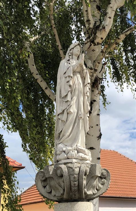 Baroková socha Panny Márie