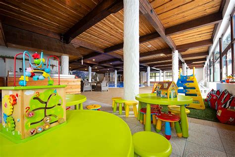 Interiér Pizzerie Pohoda s detským kútikom