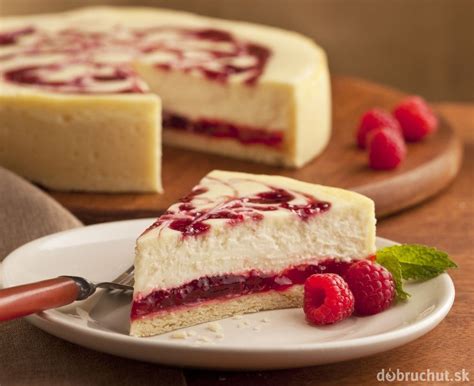 malinový cheesecake