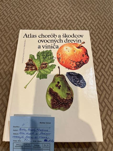 Ilustrácia bežných chorôb a škodcov jabloní