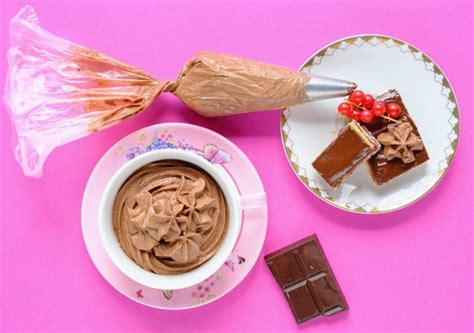 Ilustračná fotka ingrediencií na parížsku šľahačku