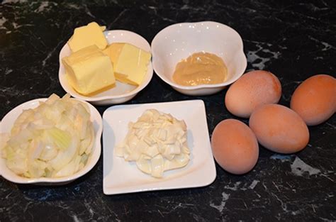 ingrediencie na vajíčkovo-šunkovú nátierku