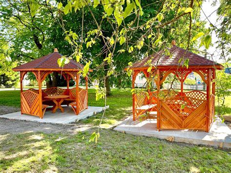 Rôzne typy záhradných altánkov a pavilónov