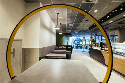 McDonald's reštaurácia v centre Stuttgartu