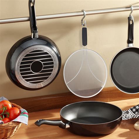 Ilustrácia indukčného sporáka a panvice