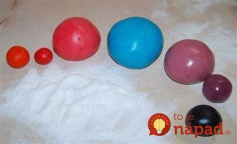 Porovnanie marshmallow hmoty a marcipánu na zdobenie tort