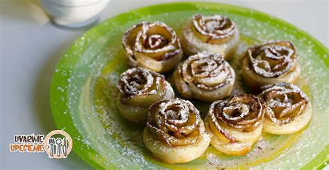 Koláž rôznych zákuskov z lístkového cesta