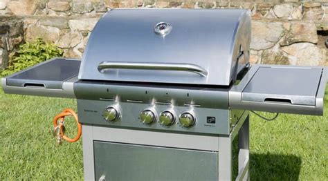 Grilovanie na plynovom grile G21 California BBQ Premium Line