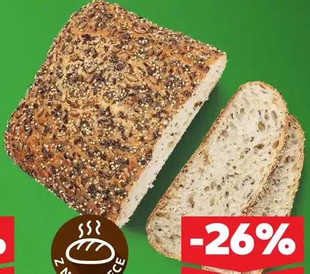 Viaczrnný chlieb na pultoch pekárne