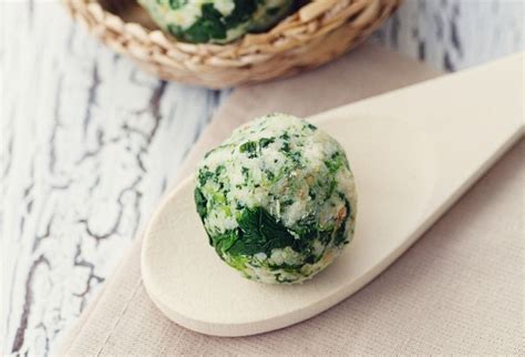 Špenátové guľky s parmezánom