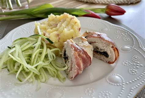 Plnené bažantie prsia s omáčkou