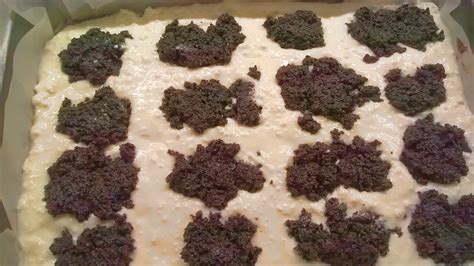 Vrstvenie tvarohovo-makového koláča bez cukru