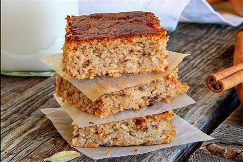 Hotový tvarohový koláč z ovsených vločiek