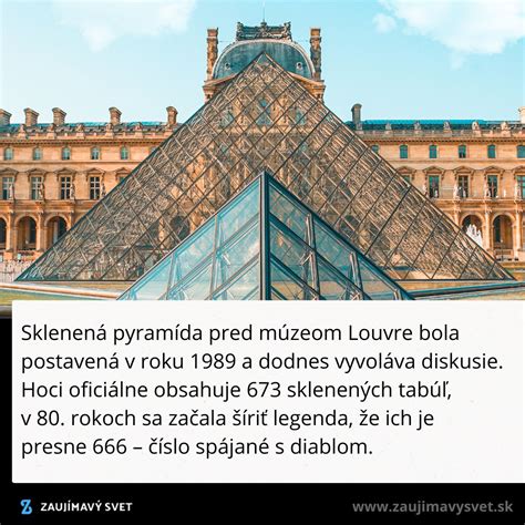 Pyramída Louvru pred budovou múzea