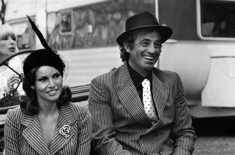 Jean-Paul Belmondo a Raquel Welch vo filme Zviera