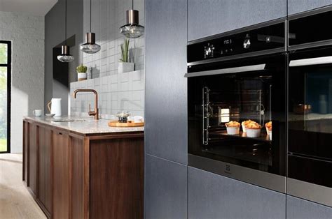 Prehľad najpopulárnejších modelov vstavaných rúr Electrolux