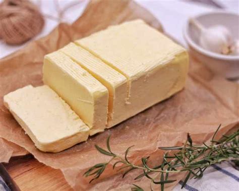 Rozdiel medzi maslom a margarínom