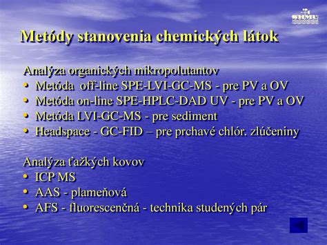 Ilustrácia chemických látok v plaste