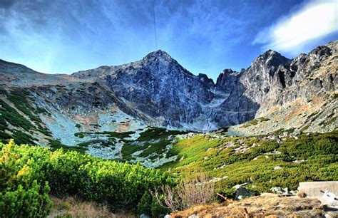 Panoramatický výhľad z vrcholu Kozieho kameňa na Vysoké a Nízke Tatry