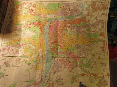 Mapa Prahy s vyznačenými ulicami z prvej polovice 20. storočia
