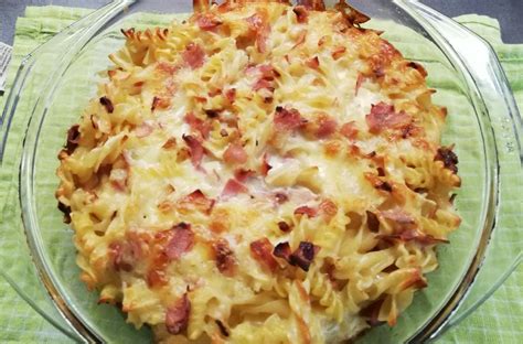 Zapekané cestoviny so syrom a údeným mäsom