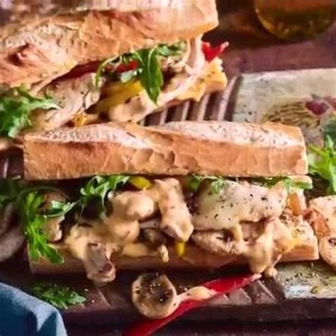 Panvica s opekaným kuracím steakom